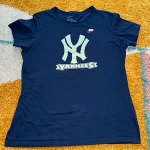 New York Yankees Nike Women Vee Neck T-Shirt Slim Fit Blue XL MLB